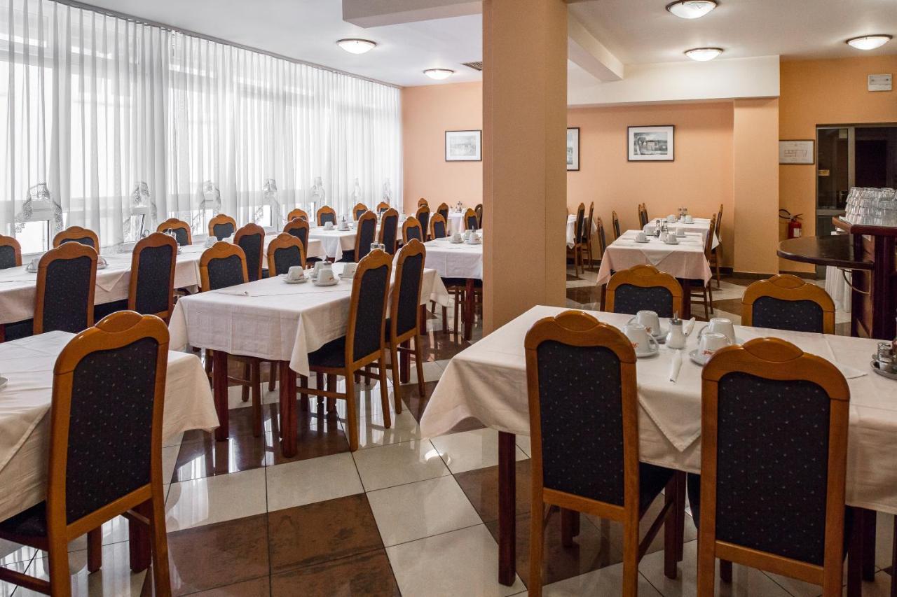 Hotel Carlstadt Karlovac Exterior foto
